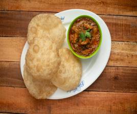 785 Luchi & Vegetable